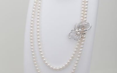 Arranging & Layering Your Long Pearl Necklace Strands