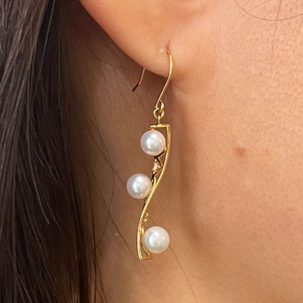 Twisted White Akoya Pearl Earrings (E238) - Image 3