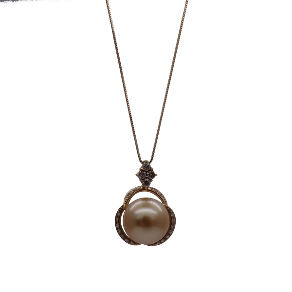 Radianity Gold South Sea Pearl Diamond Pendant (P235)